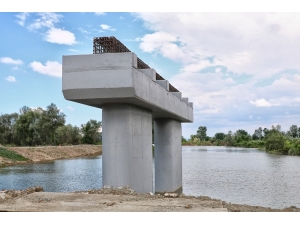 Arifiye’ye 65 Metrelik Yeni Köprü Yapılıyor