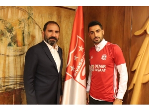 Sivasspor, Uğur Çiftçi’yi Kadrosuna Kattı