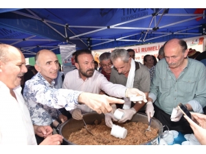 İzmit’te Helva Şenliğine Büyük İlgi