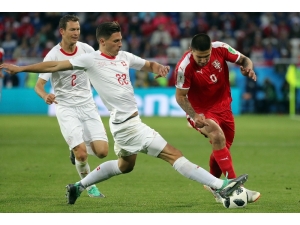 İsviçre, Uzatmalarda Güldü