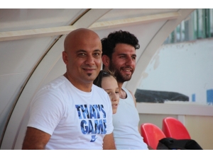 Fenerbahçeli Oyuncu İsmail Köybaşı Hem Tatil Yapıyor Hem De Antrenman