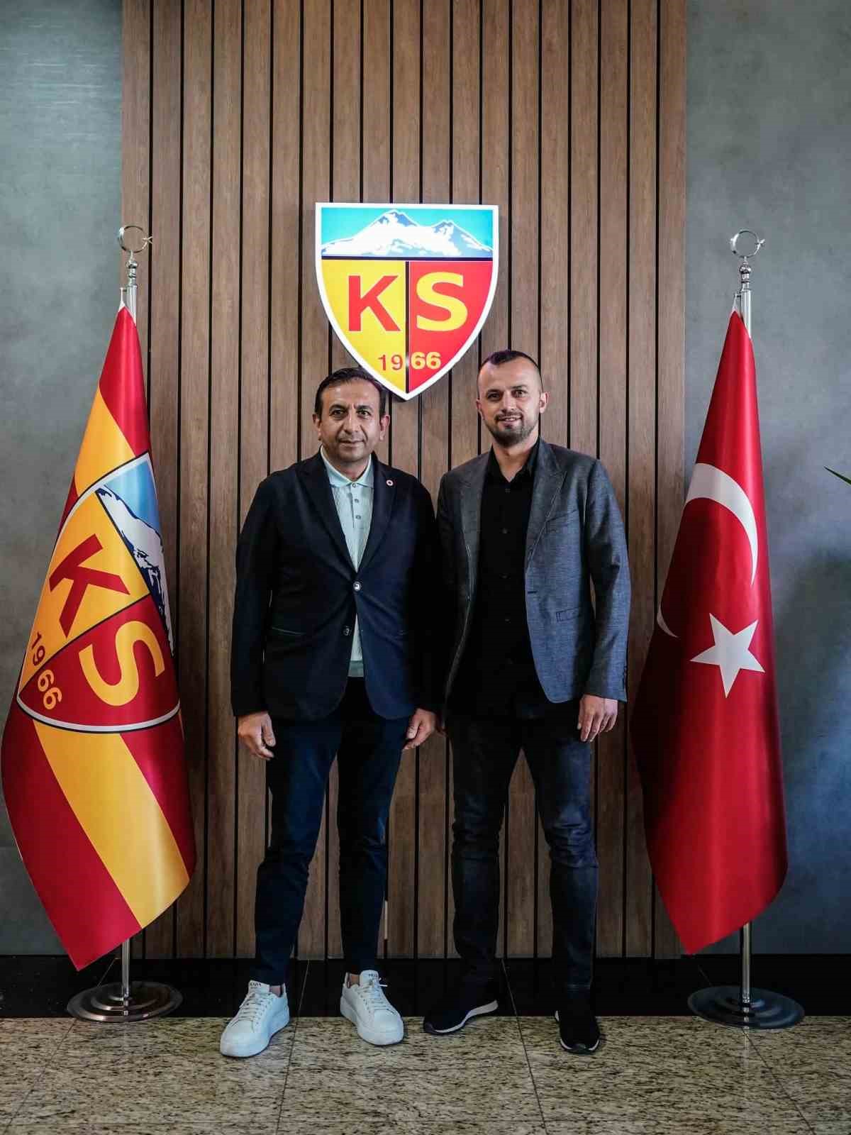 ilhan-parlak-kayserispor-da-genel-koordinatorluk-gorevine-getirildi