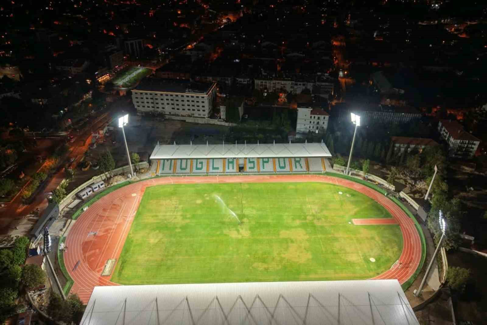 muglaspor-kendi-stadinda-tarihindeki-ilk-gece-ve-1-lig-macina-cikiyor
