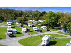 Büyükyayla Mahallesi Kamp Ve Karavan Turizminin Merkezi Olacak