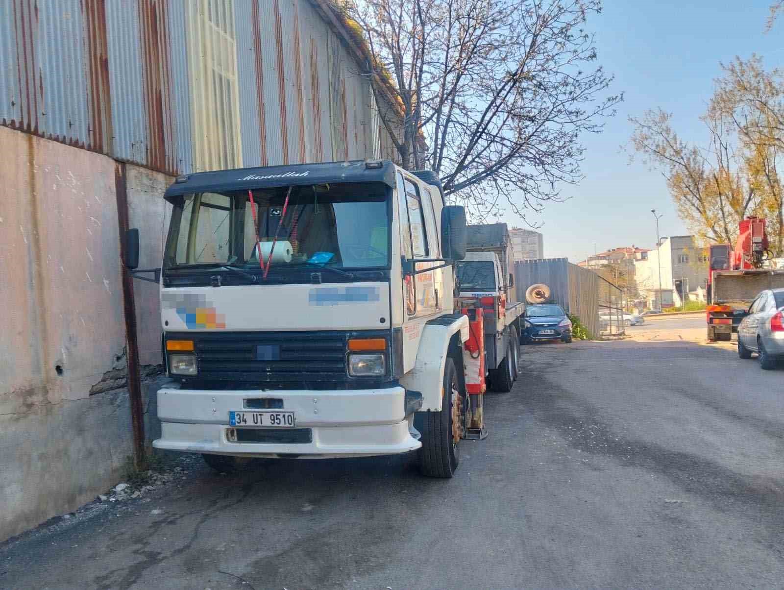 pendik-te-ters-yonde-vinc-kullanan-surucuye-20-bin-tl-ceza
