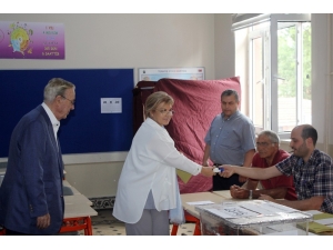 Eski Başbakan Tansu Çiller Oyunu Kullandı