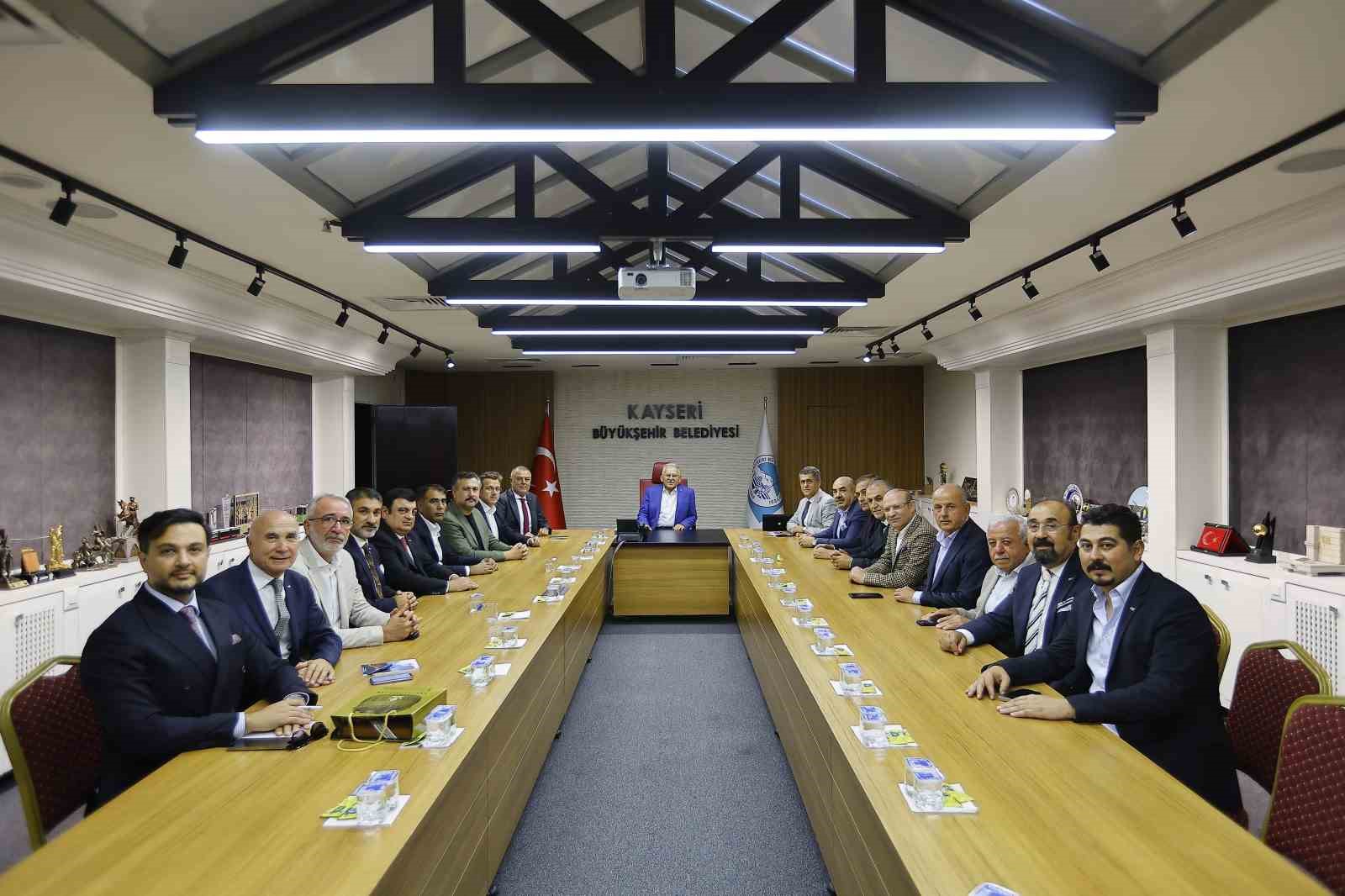 und-yonetimiyle-kayseri-nin-lojistik-gelecegi-gorusuldu
