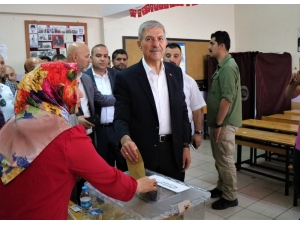 Bakan Demircan Oyunu Kullandı