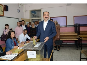 Başkan Altay Oyunu Kullandı