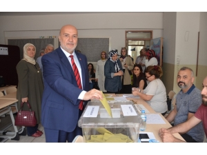 Bbp Genel Başkan Yardımcısı Yelis, Oyunu Bursa’da Kullandı