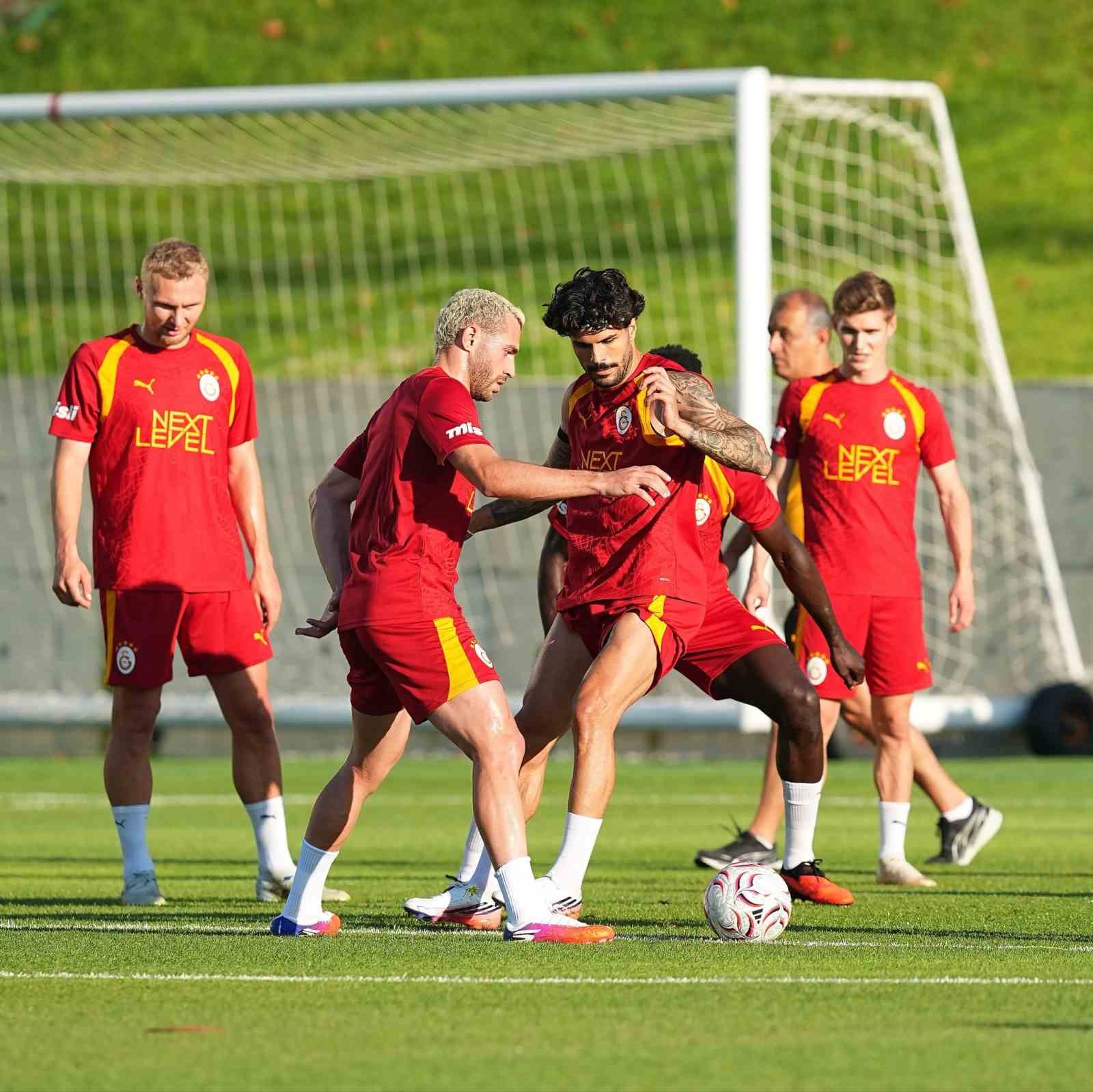galatasaray-erzurumspor-fk-maci-hazirliklarina-devam-etti