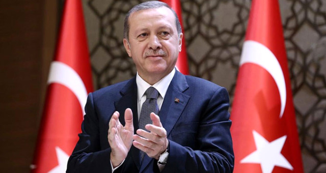 İlk Görüntüler Geldi, Erdoğan Seçimleri Takip Ettiği Huber Köşkü'nde Tebrikleri Kabul Ediyor