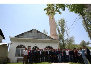 Vali Pehlivan Muhtarlar Ve Vatandaşlar İle Bir Araya Geldi