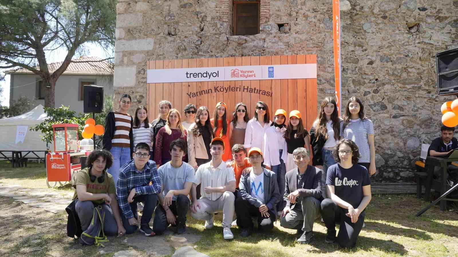 yarinin-koyleri-dijital-merkezleri-nde-yaz-egitimleri-basliyor