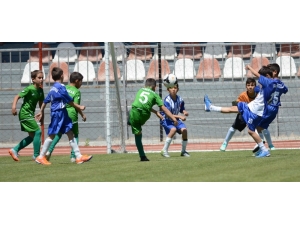 Manisa Büyükşehir’de Futbolcu Seçmeleri Başlıyor