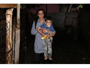 Gecekondu Yağmura Dayanmadı