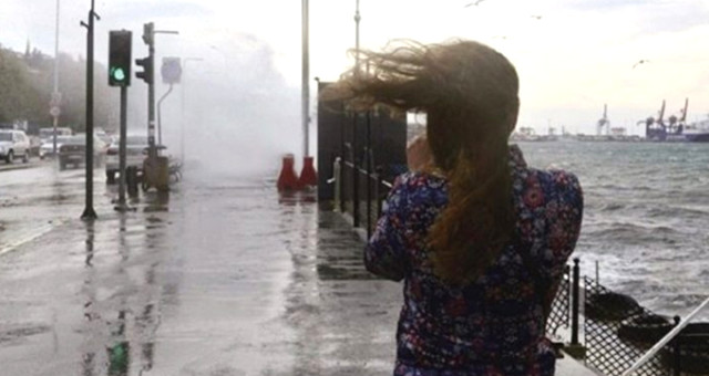 İstanbullular Dikkat! Yarın Marmara Genelinde Fırtına Ve Ceviz Büyüklüğünde Dolu Bekleniyor