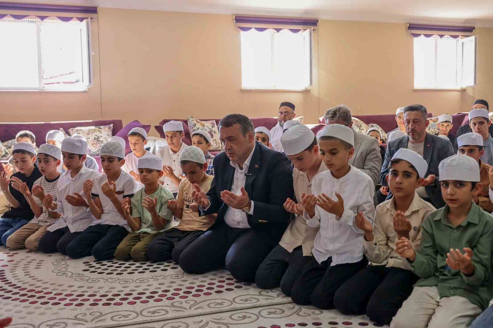 vali-sozer-hafiz-adaylariyla-bir-araya-geldi