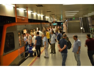 Adana Cumhurbaşkanı Erdoğan’dan Metro Jesti Bekliyor