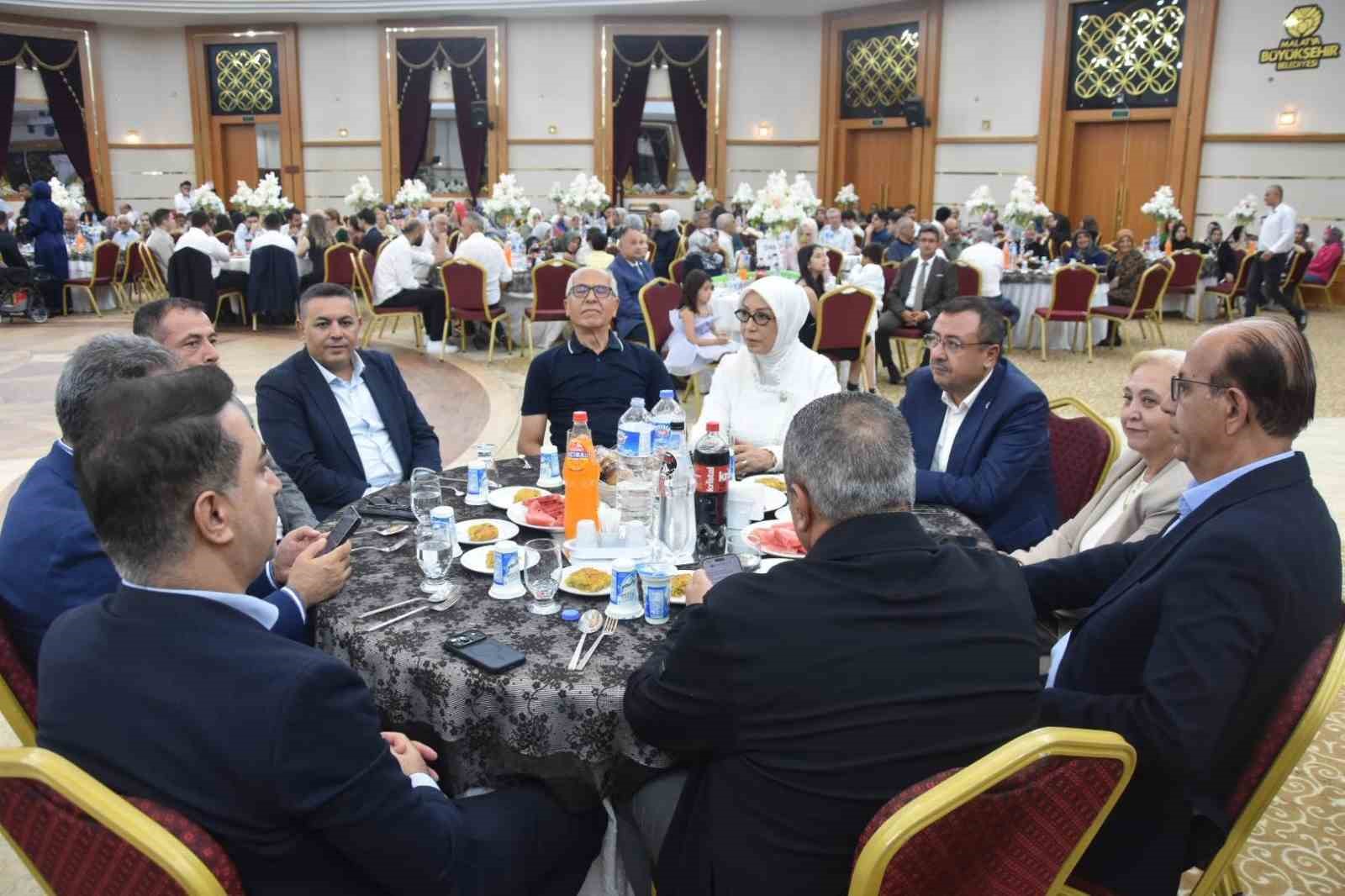 malatya-protokolunu-bulusturan-dugun