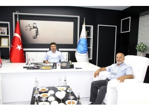 İşadamı Şekeroğlu’ndan Rektör Karacoşkun’a Teşekkür Ziyareti