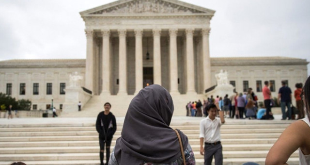 Son Dakika! Abd'de Yüksek Mahkeme Trump'ın Müslüman Ülkelere Seyahat Yasağını Onayladı