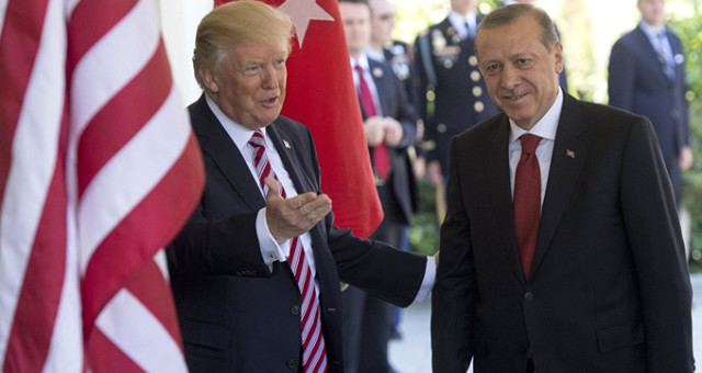 Abd Başkanı Trump, Cumhurbaşkanı Erdoğan'ı Arayarak Tebrik Etti