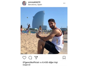 Emre Akbaba’nın Tişörtü Heyecanlandırdı