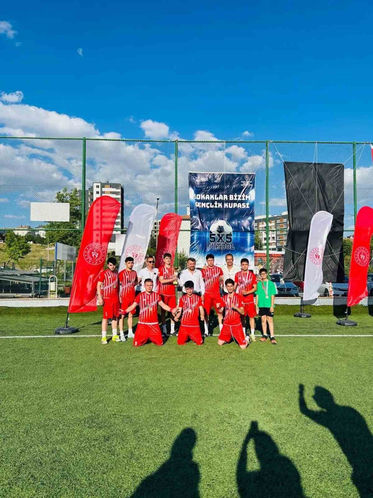kayseri-de-zirve-sivas-in-oldu