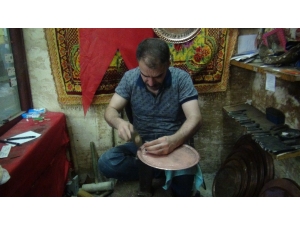 Selçuklu Sanatı Bakır Tepsiyi 25 Yıllık Ustası Anlattı