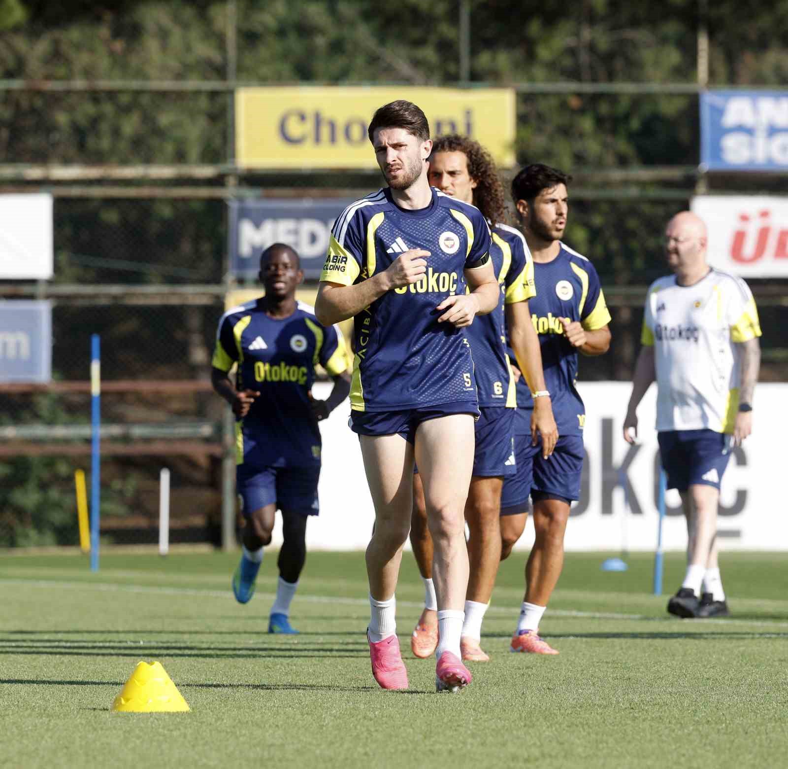 fenerbahce-sturm-graz-maci-hazirliklarini-surdurdu