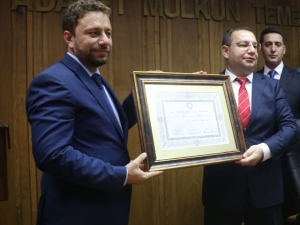 Ak Parti Rize Milletvekilleri Mazbatalarını Aldı