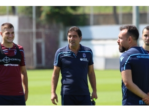 Trabzonspor’da Antrenmanlara Katılmayan 3 Futbolcu İçin Noter Tespiti Yapıldı