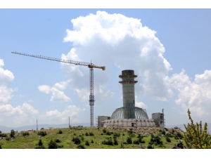 Köroğlu Parkı’ndaki Kaide Ve Müze Binası Eylül’de Hizmete Girecek