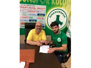 Muhammed Resmen Giresunspor’da