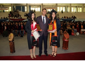 Erü’de Mezuniyet Sevinci