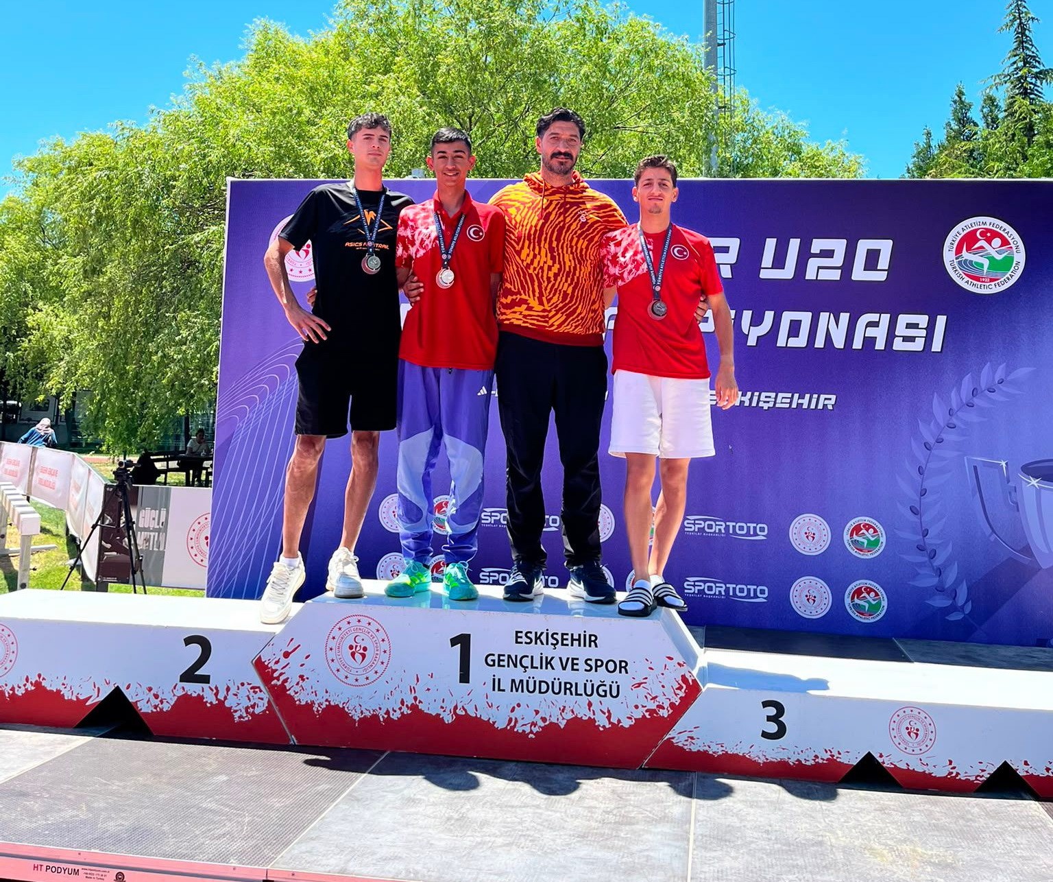 atletizmde-9-yildir-kirilamayan-turkiye-rekoru-kirildi
