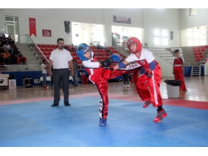 Hatay’da Kick Boks İl Şampiyonası Yapıldı
