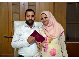 Dünya Evine Girmenin Maliyeti Çiftleri Zorluyor