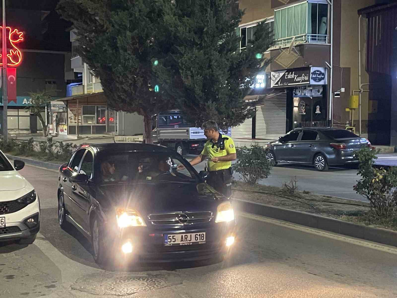 kavak-ta-trafik-ve-asayis-denetimleri