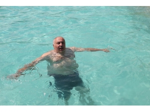 Sulama Havuzlarında Serinliyorlar