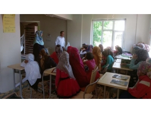 Hakkari’de Yaz Kur’an Kursları Başladı