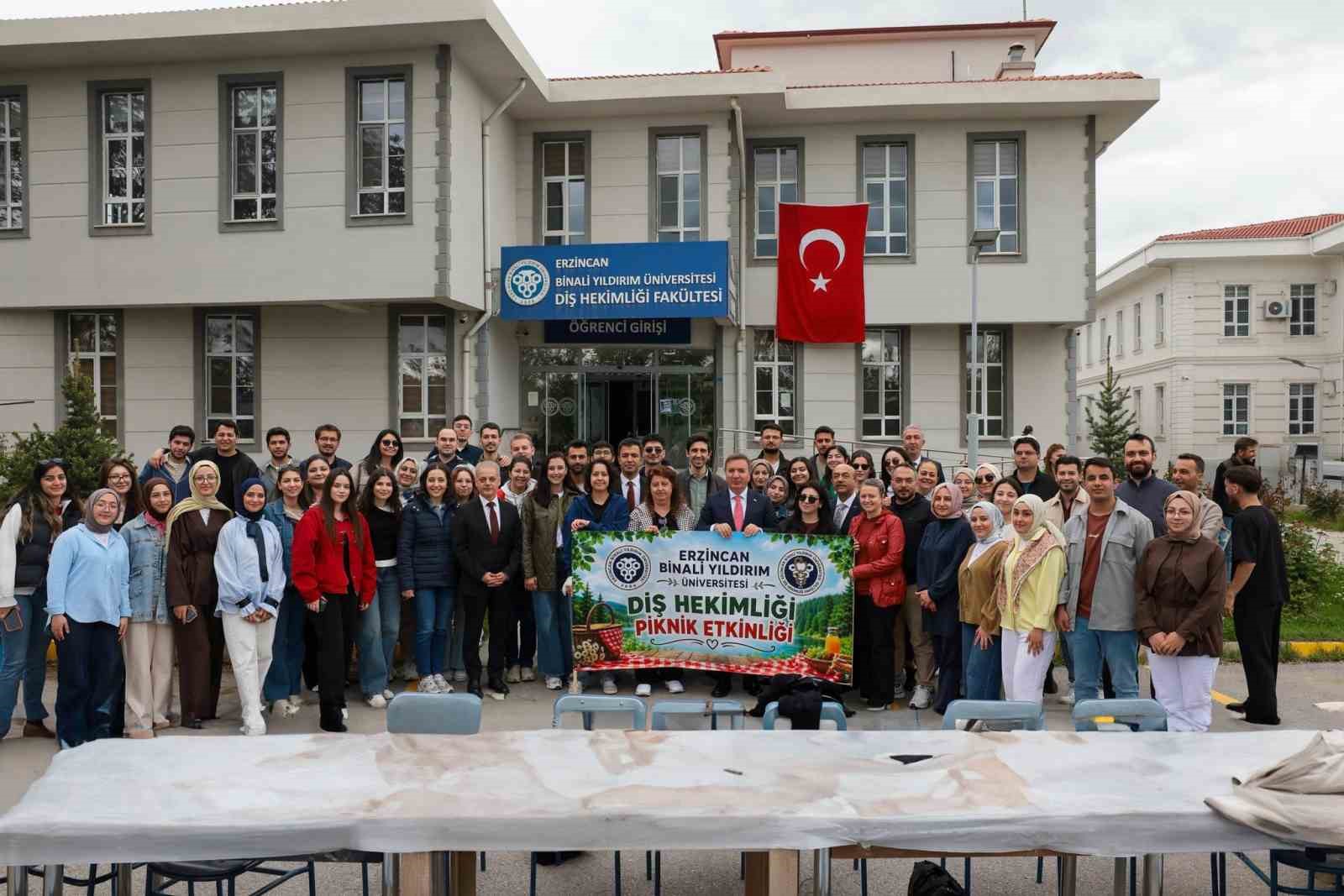 erzincan-da-ogrencilerle-birlik-ve-dayanisma-piknigi