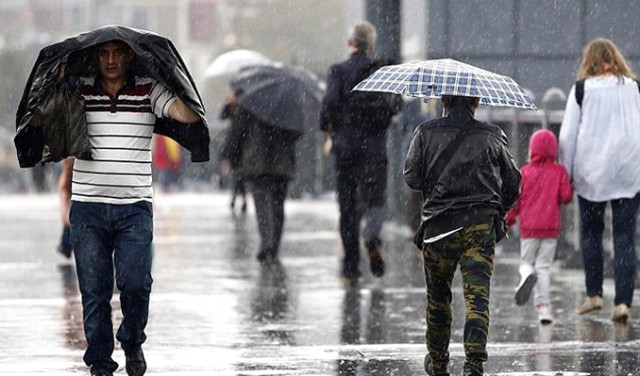 Meteorolojiden Kritik Uyarı: İstanbul'da Sağanak Yağış Bugün De Devam Edecek