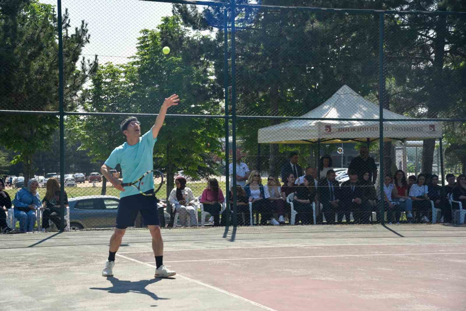 bseu-de-ilk-defa-tenis-turnuvasi-gerceklestirildi