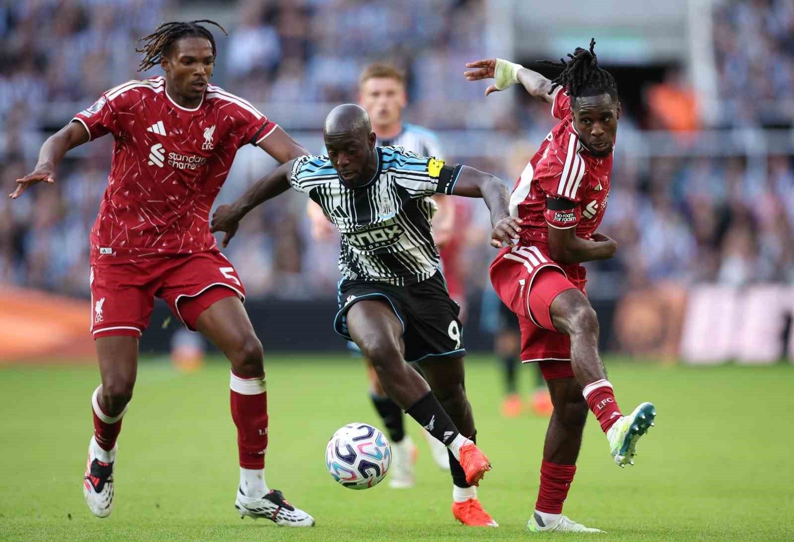 liverpool-90-9-da-golu-buldu-sezona-1-puanla-basladi