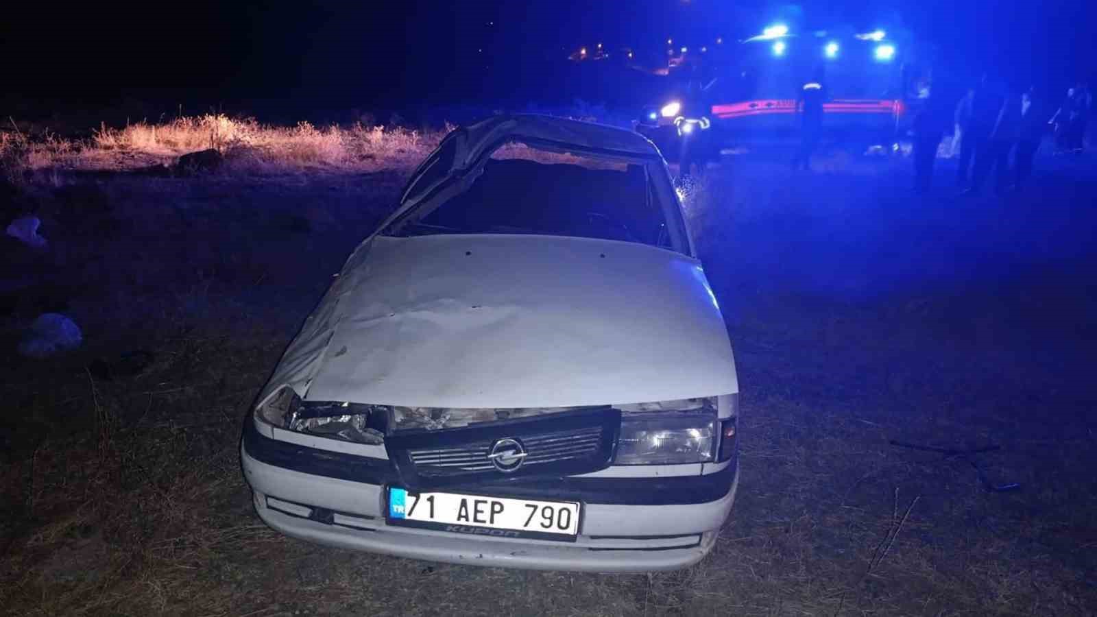 takla-atan-otomobil-hurdaya-dondu-yolcu-oldu-surucu-tutuklandi