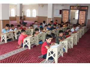 Silopi’de Yaz Kur’an Kurslarına Yoğun İlgi
