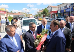 Bakan Eroğlu: “Türkiye Dünyaya Demokrasi Dersi Verdi”