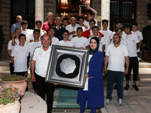 Şampiyon Karakartallar, Başkan Toru İle Buluştu